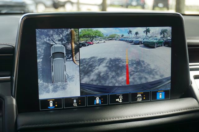 Used 2021 Chevrolet Tahoe High Country w/ Premium Package image 13