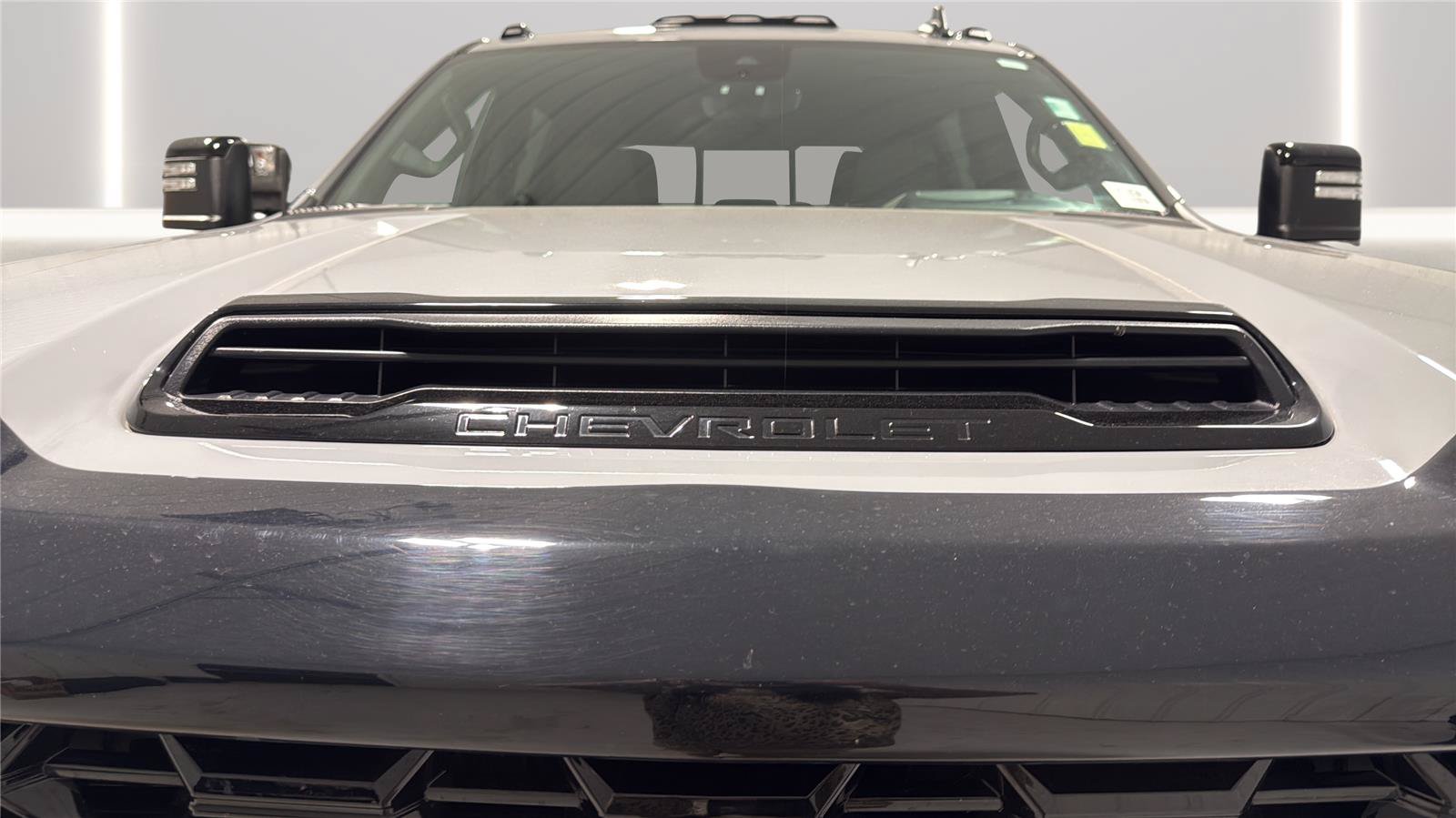 Used 2024 Chevrolet Silverado 2500 ZR2 w/ Technology Package AWD/4WD image 33