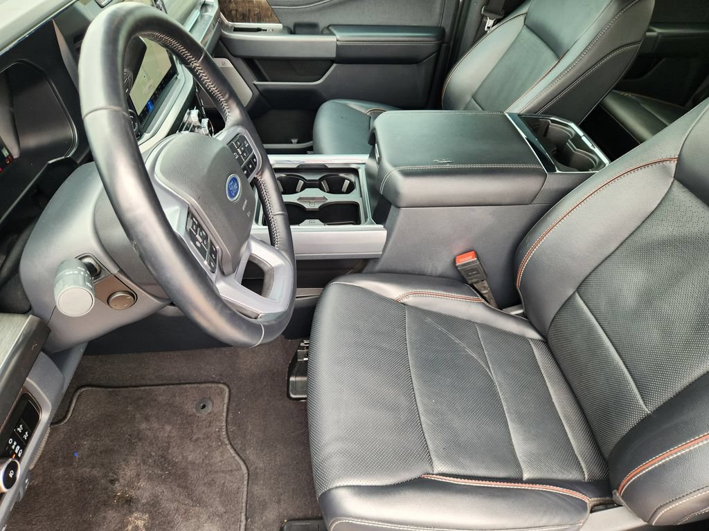 Certified 2024 Ford F250 Lariat w/ Lariat Ultimate Package AWD/4WD image 12