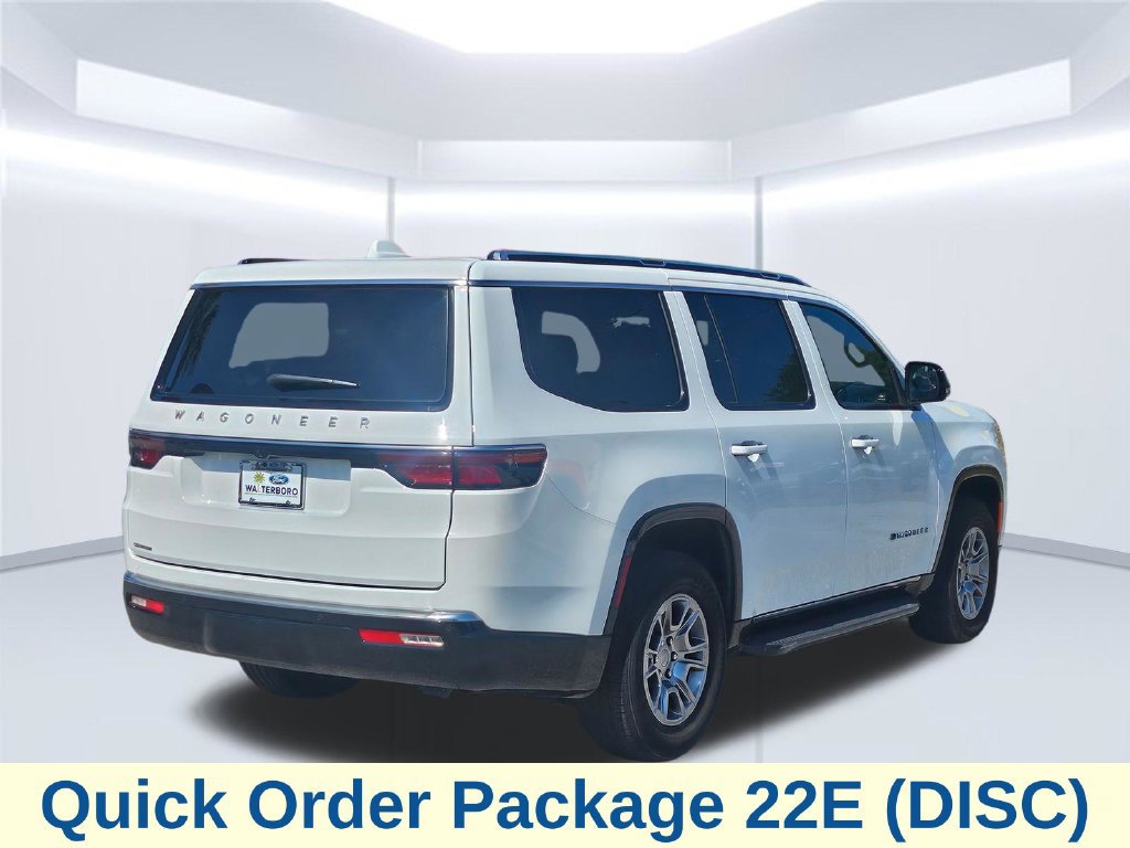 Used 2023 Jeep Wagoneer 4WD image 22