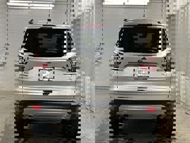 Certified 2018 Ford Escape SE image 4