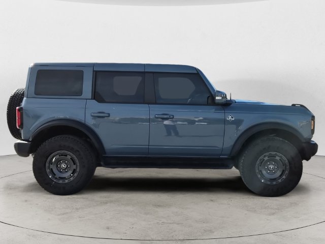 Certified 2025 Ford Bronco Outer Banks w/ Sasquatch Package AWD/4WD image 4
