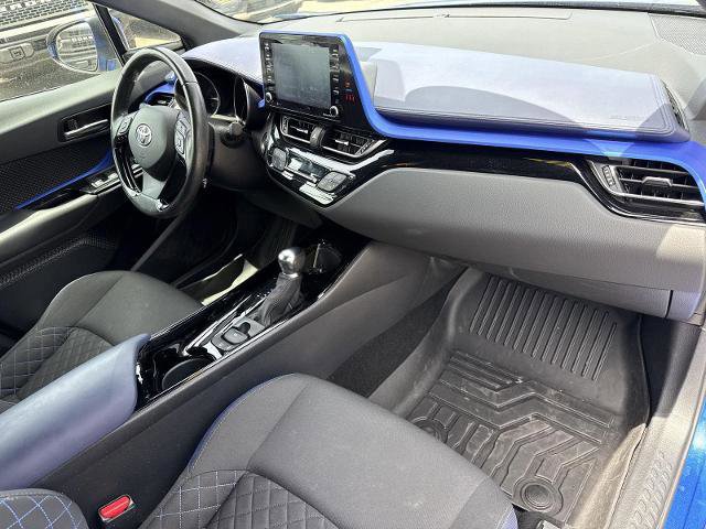 Used 2022 Toyota C-HR XLE FWD image 19