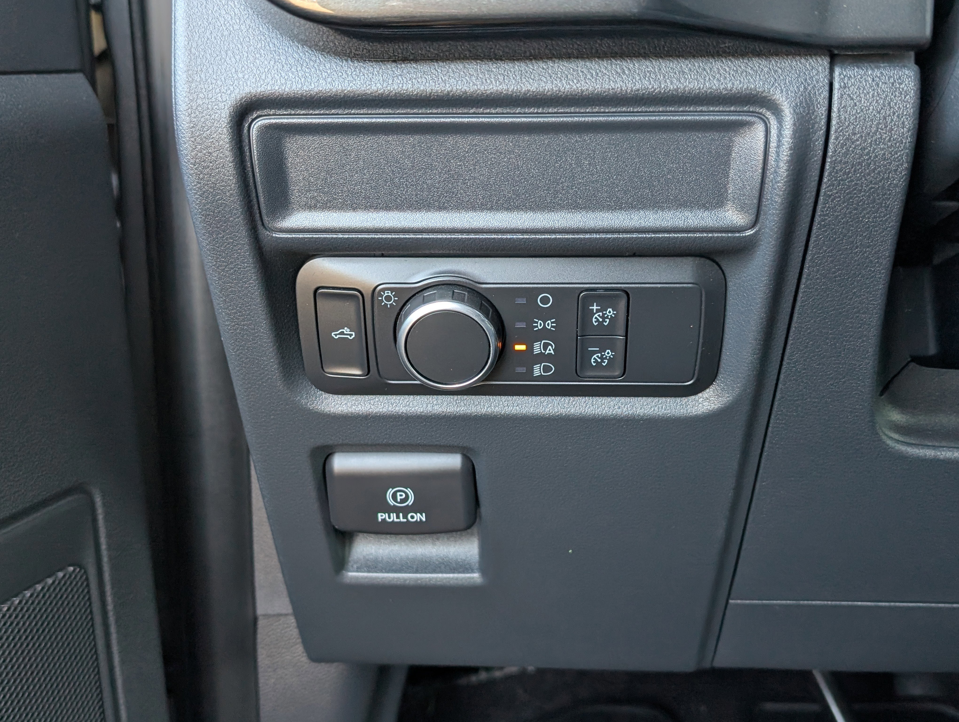 Certified 2022 Ford F150 XL w/ STX Appearance Package image 19