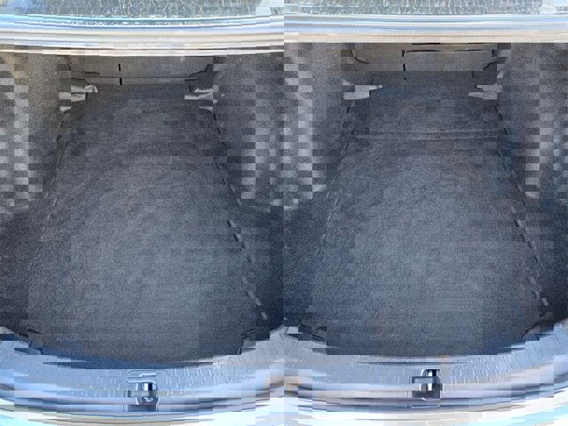 Used 2024 Toyota Corolla LE image 6