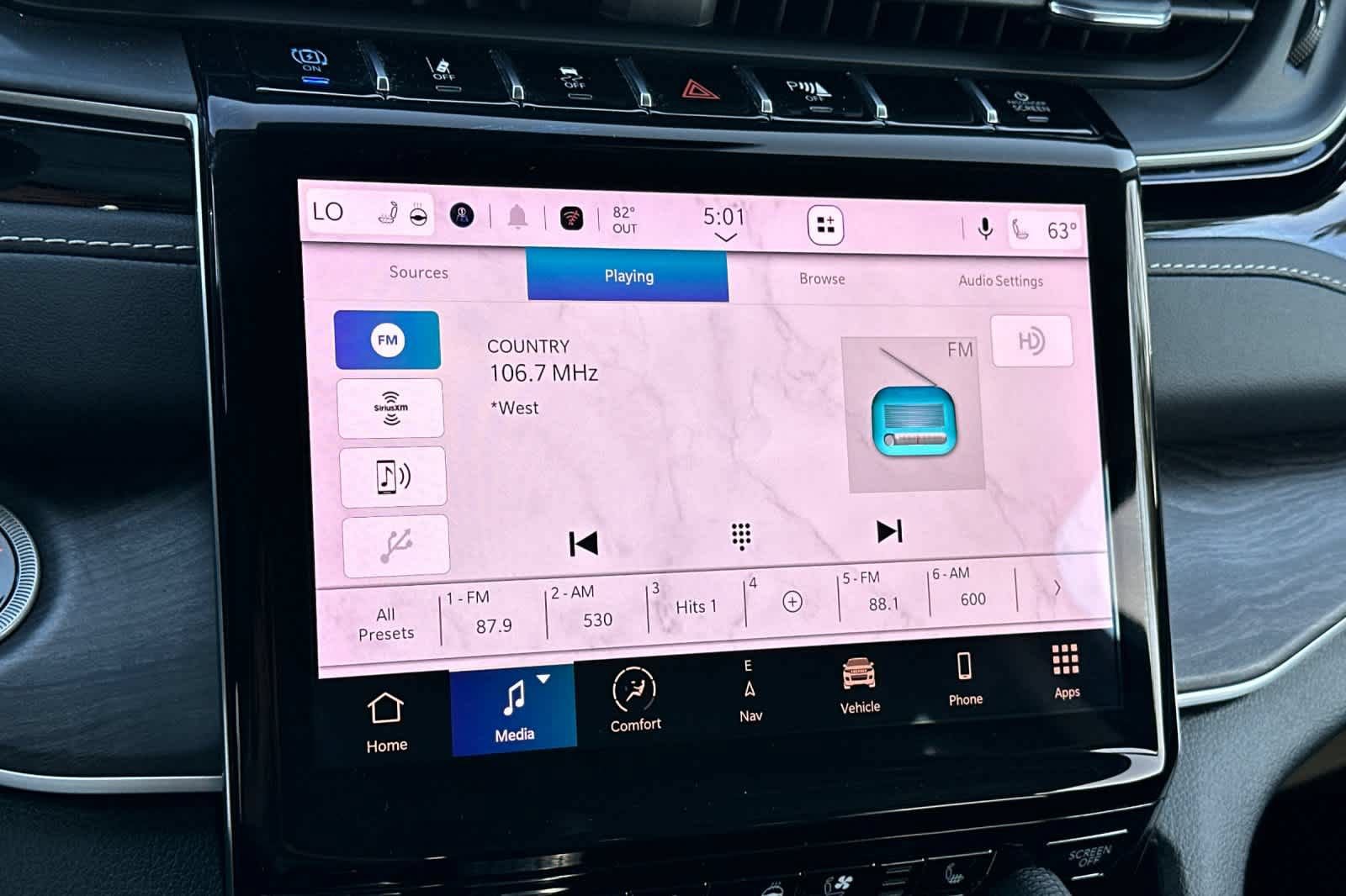 Used 2023 Jeep Grand Cherokee 4WD 4xe w/ Luxury Tech Group II image 19