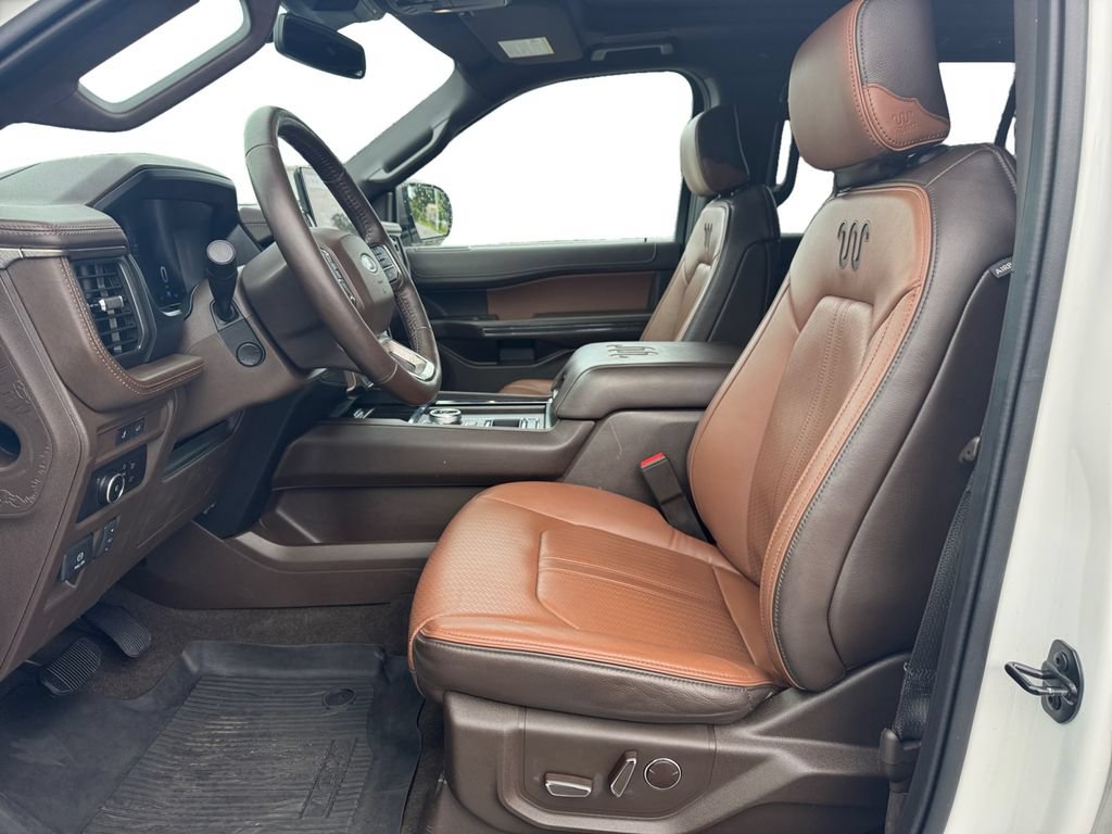 Certified 2023 Ford Expedition Max King Ranch RWD image 9