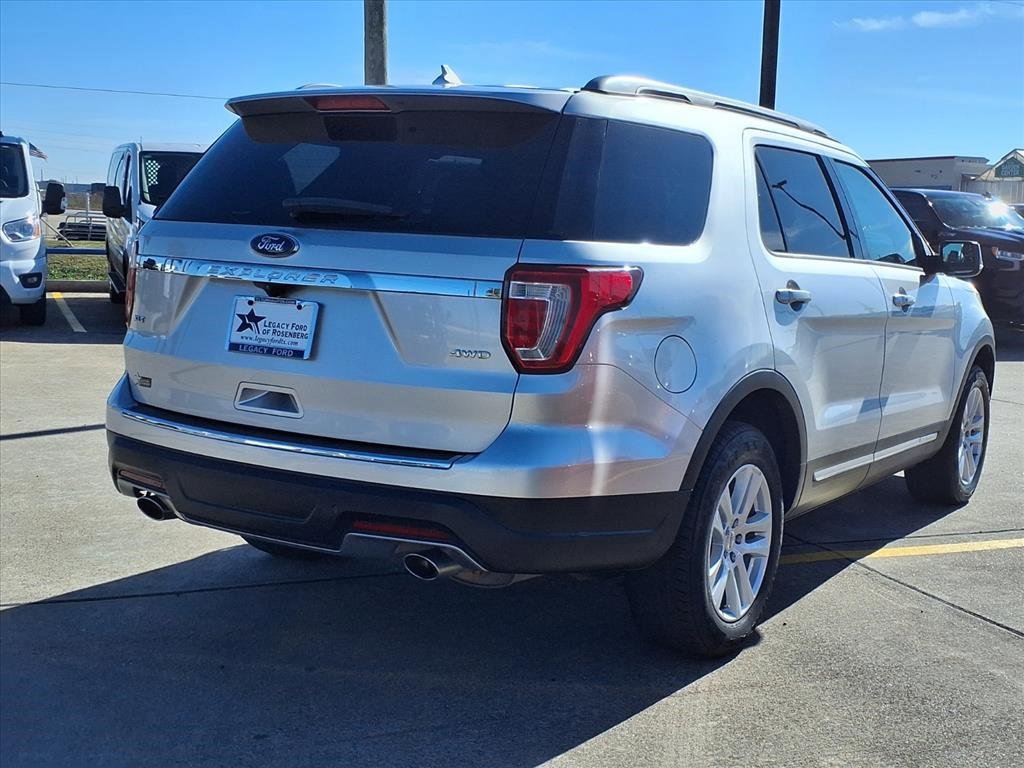 Certified 2018 Ford Explorer XLT w/ Equipment Group 201A image 2