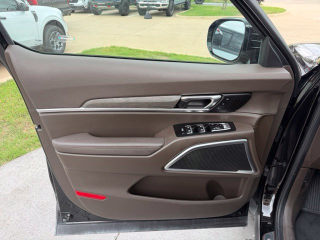 Used 2022 Kia Telluride SX w/ Nightfall Edition Package AWD/4WD image 10