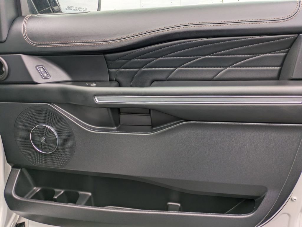 Certified 2021 Ford Expedition Max Platinum image 50