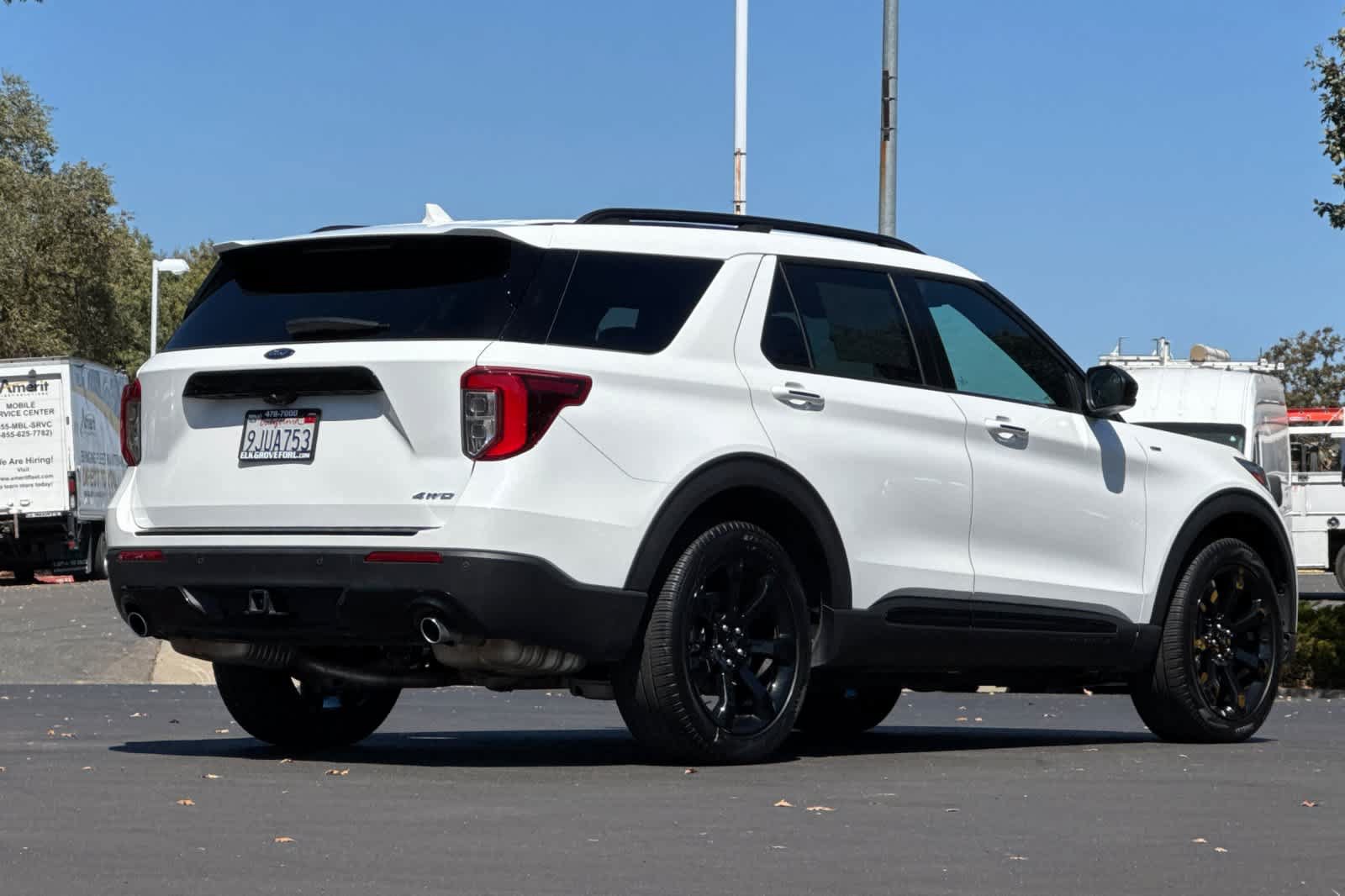 Certified 2023 Ford Explorer ST-Line w/ Class IV Trailer Tow Package AWD/4WD image 2