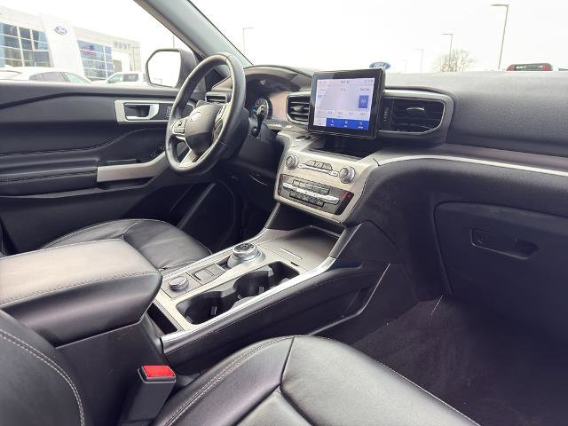 Certified 2022 Ford Explorer XLT w/ Equipment Group 202A image 12