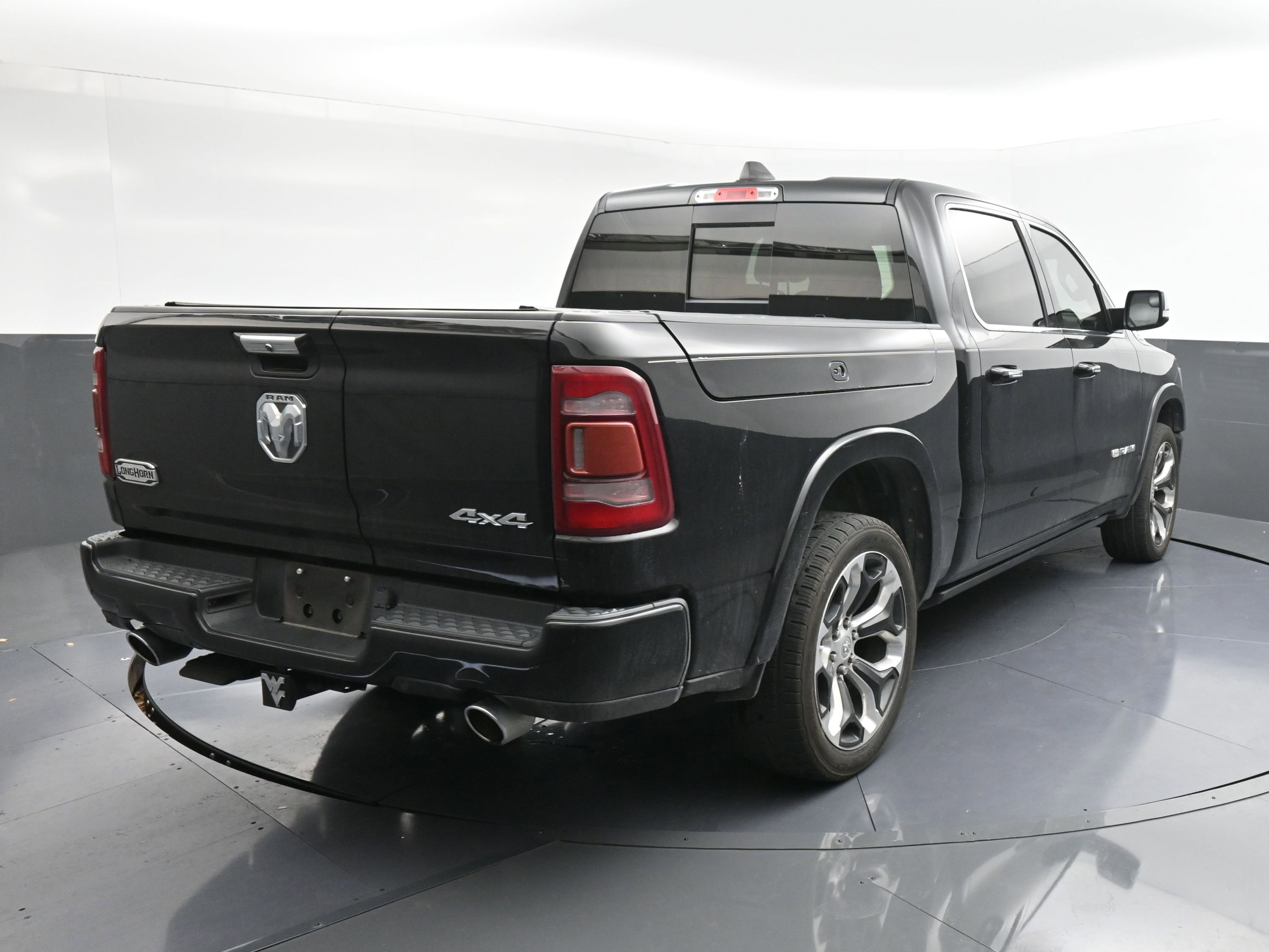 Used 2022 RAM 1500 Limited image 8
