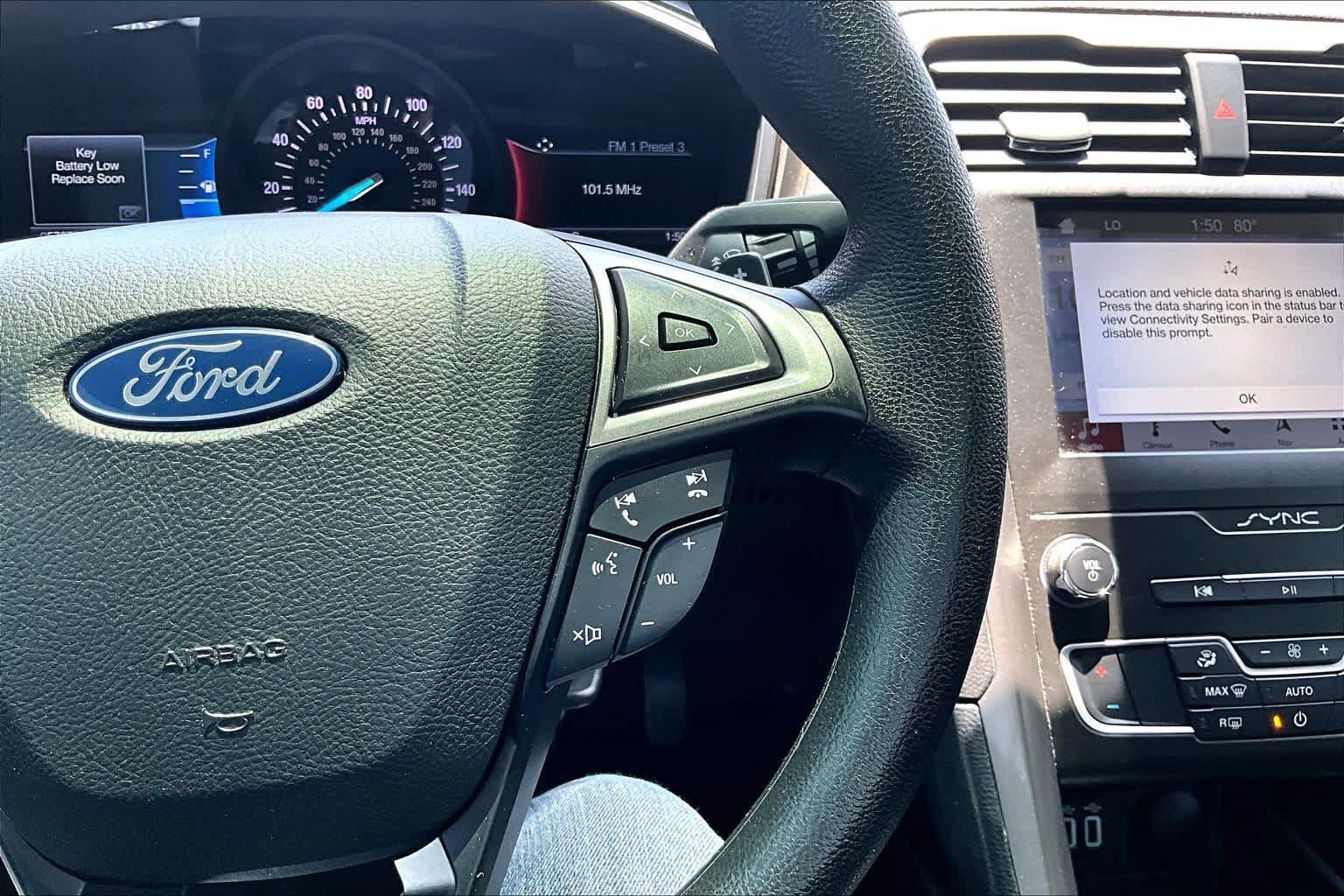 Certified 2019 Ford Fusion SE FWD image 25