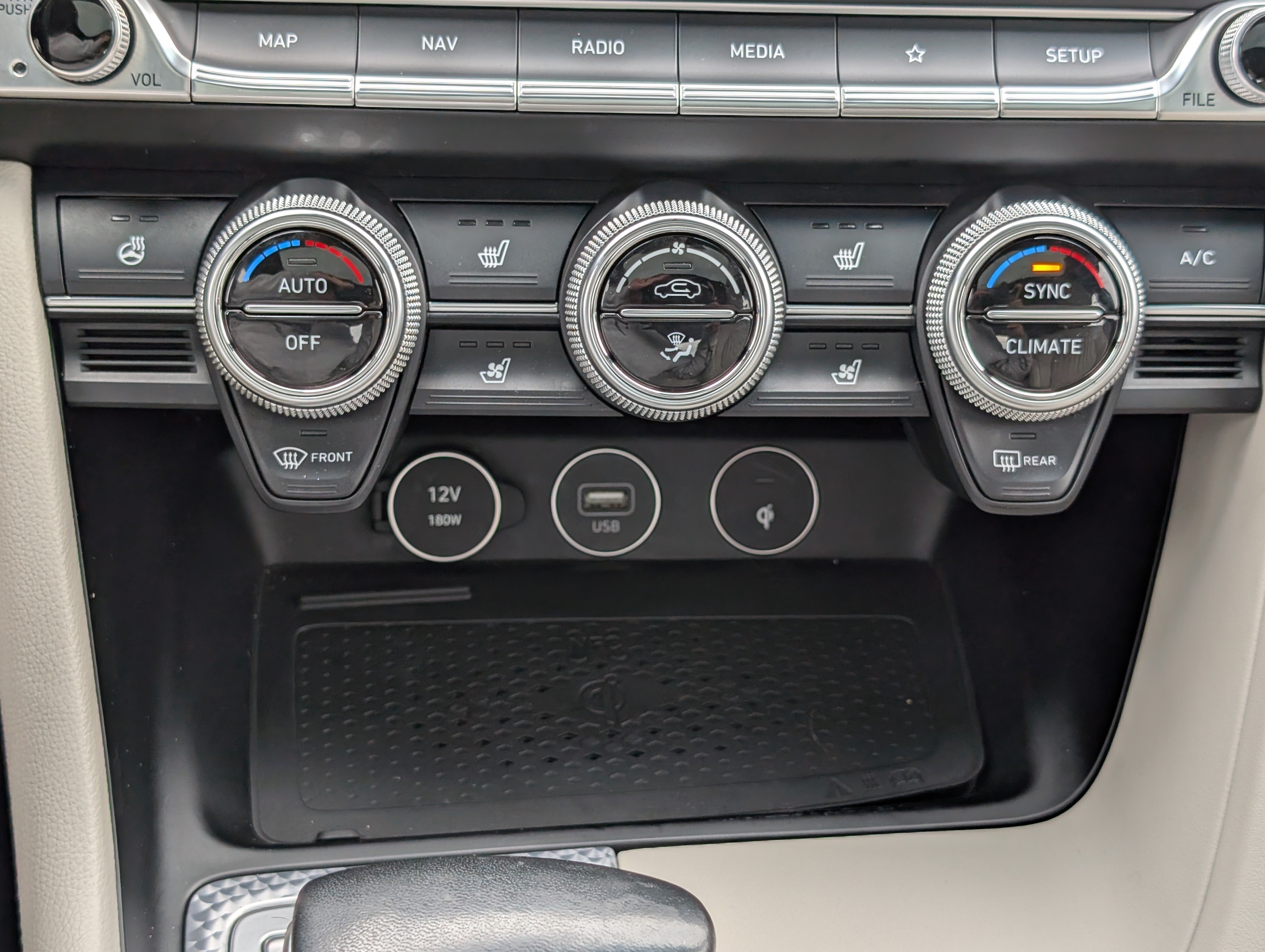 Used 2022 Genesis G70 3.3T w/ Sport Advanced Package AWD/4WD image 29