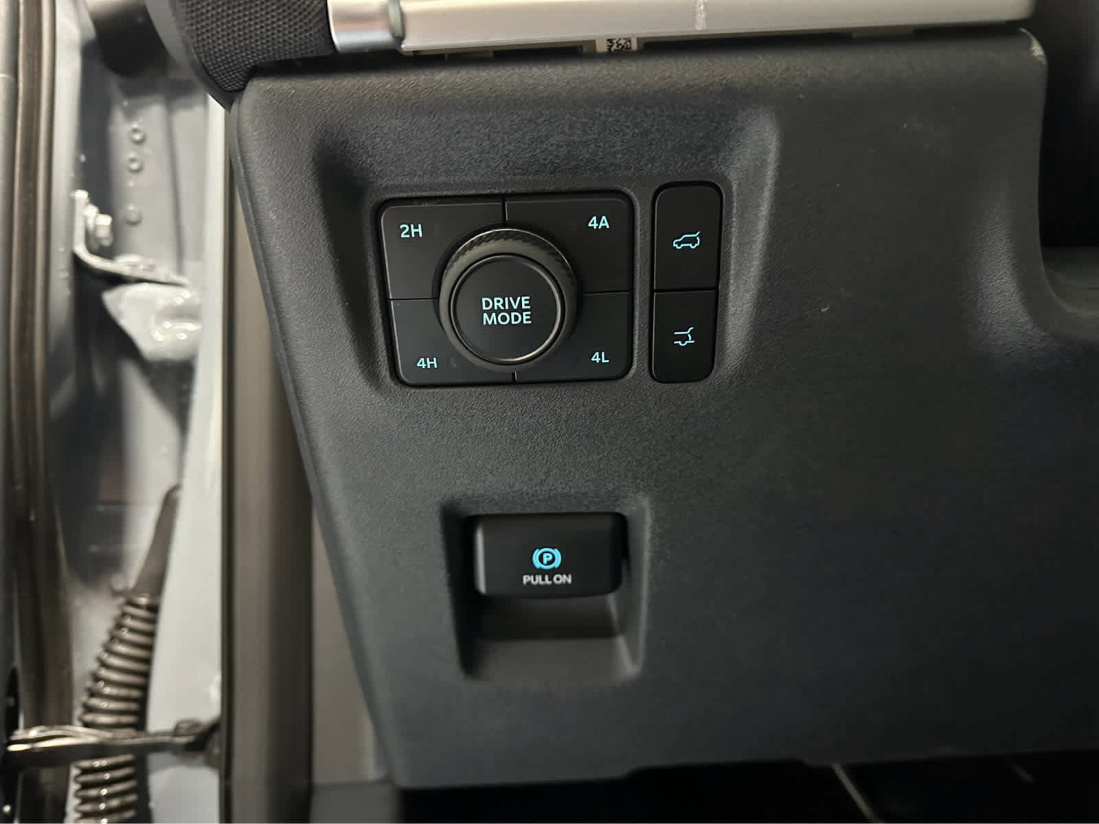 Certified 2025 Ford Expedition Active AWD/4WD image 14