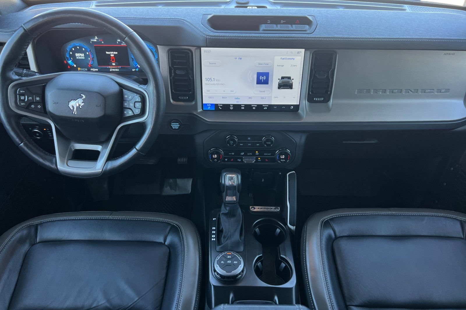 Certified 2025 Ford Bronco Outer Banks AWD/4WD image 15