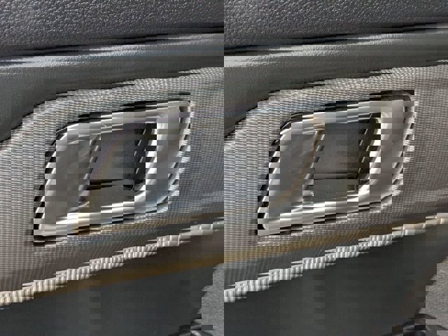 Certified 2025 Ford Explorer ST-Line w/ Premium Package image 31