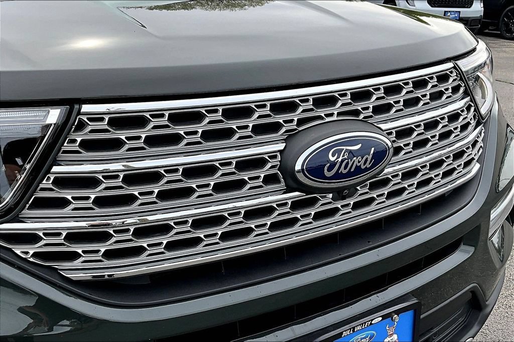 Certified 2023 Ford Explorer Limited w/ Hybrid Equipment Group 310A AWD/4WD image 37