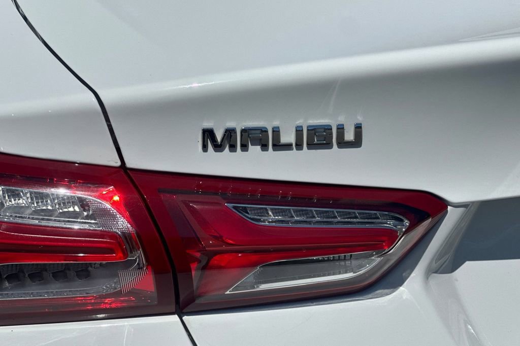 Used 2022 Chevrolet Malibu LT image 30
