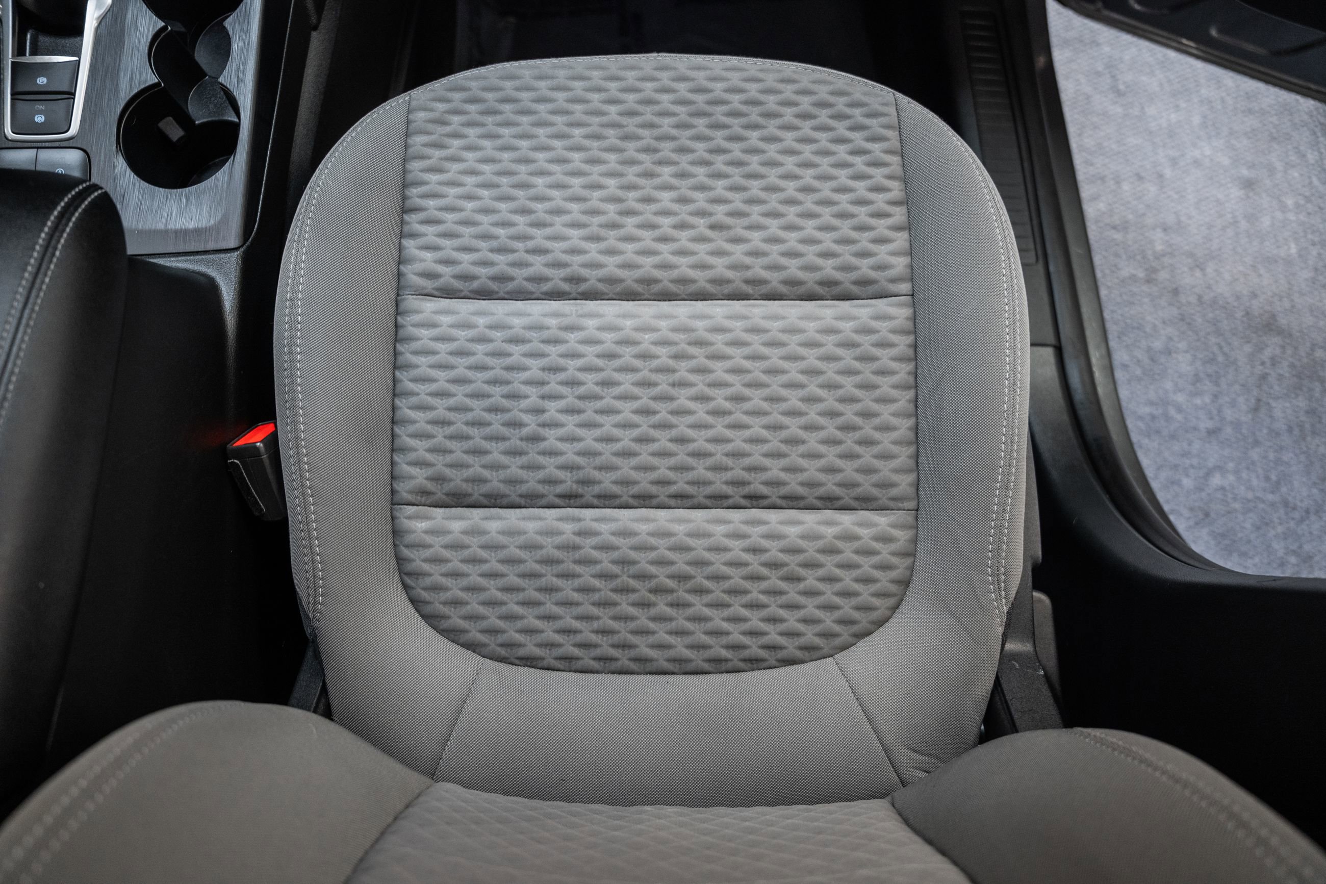 Certified 2021 Ford Escape SE w/ SE Sport Appearance Package image 38