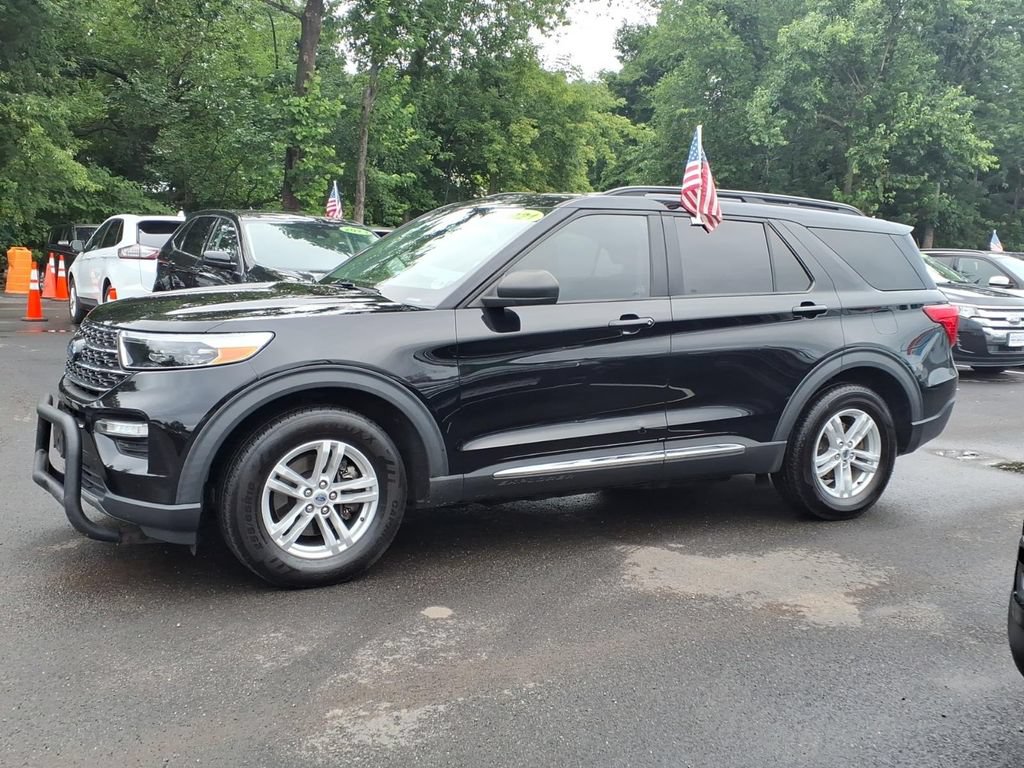 Certified 2021 Ford Explorer XLT w/ Equipment Group 202A AWD/4WD image 22