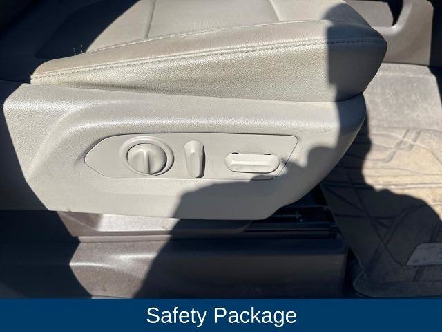 Used 2019 Chevrolet Silverado 1500 LTZ AWD/4WD image 29