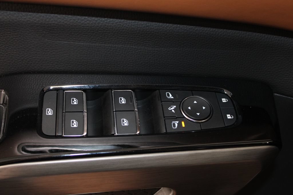 Used 2023 Nissan Pathfinder Platinum AWD/4WD image 44