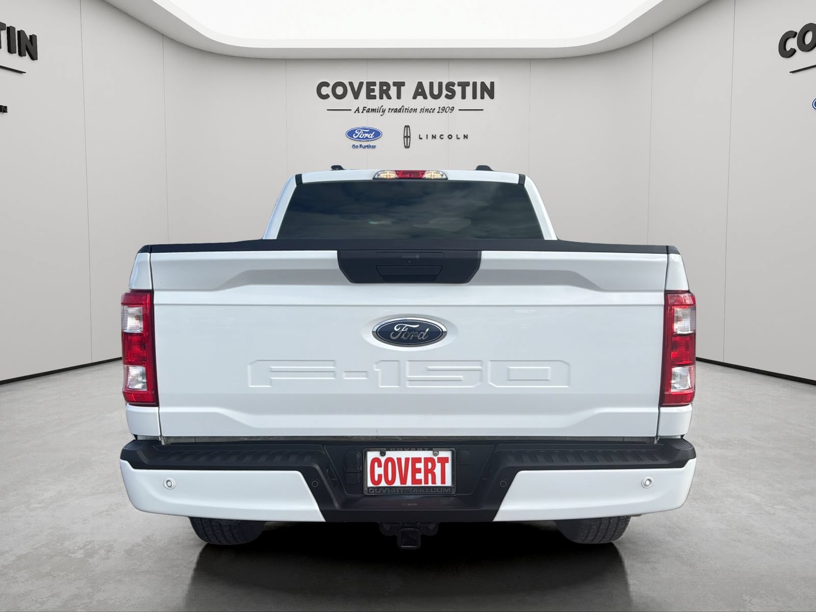Certified 2022 Ford F150 XL w/ STX Appearance Package RWD image 4