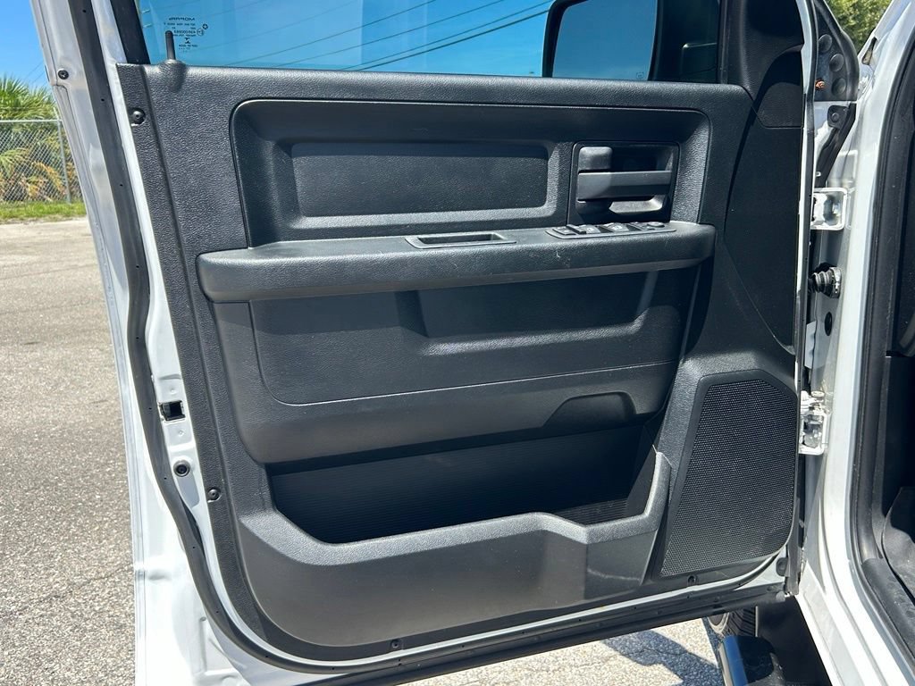 Used 2018 RAM 1500 ST w/ SXT Appearance Group AWD/4WD image 36