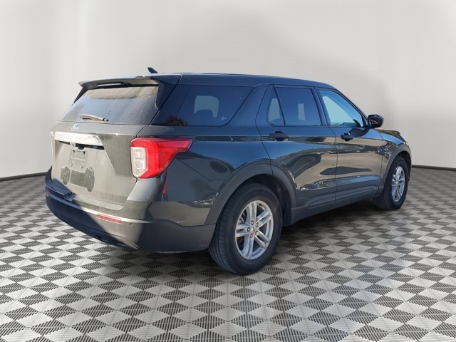 Certified 2024 Ford Explorer 2WD image 3