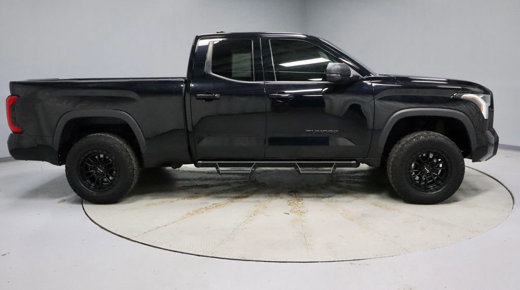 Used 2022 Toyota Tundra SR5 w/ SR5 Premium Package image 6