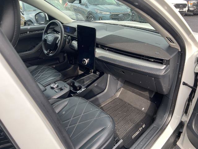 Certified 2021 Ford Mustang Mach-E Select w/ Comfort/Technology Package image 17