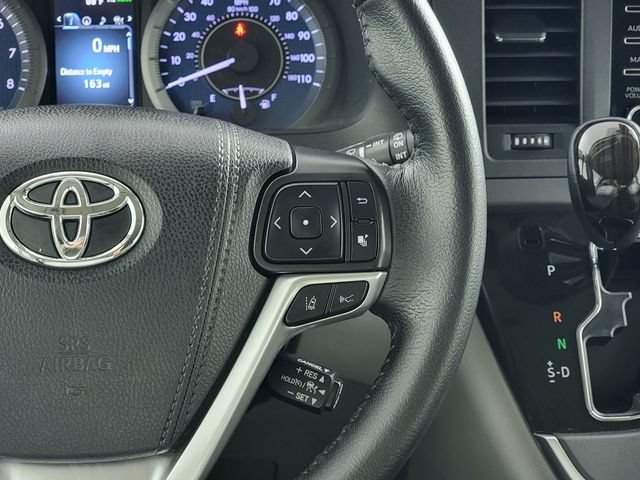 Used 2020 Toyota Sienna XLE w/ XLE Navigation Package AWD/4WD image 27