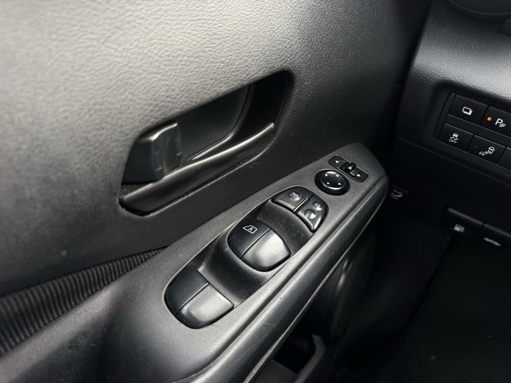 Used 2023 Nissan Kicks S w/ Interior Electronics Package image 12