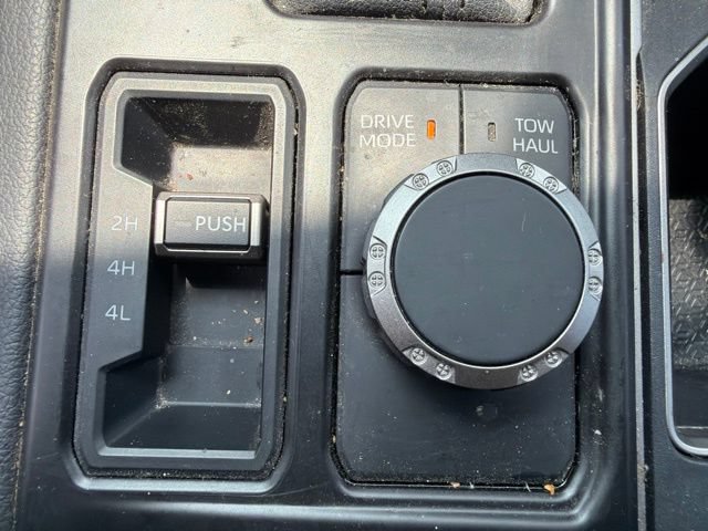 Used 2024 Toyota Tundra Limited AWD/4WD image 45