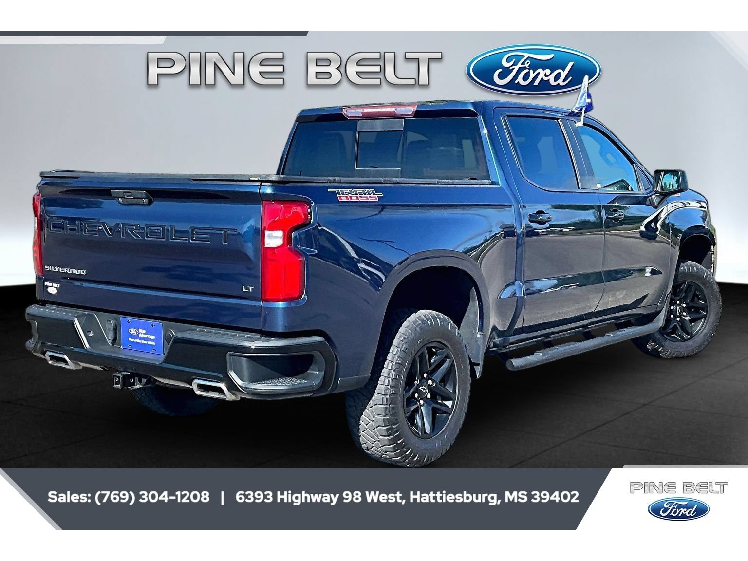 Used 2019 Chevrolet Silverado 1500 LT Trail Boss AWD/4WD image 11