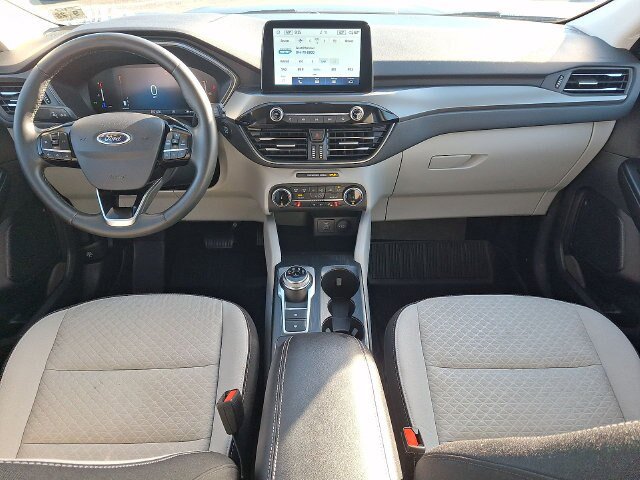 Certified 2023 Ford Escape Active AWD/4WD image 10