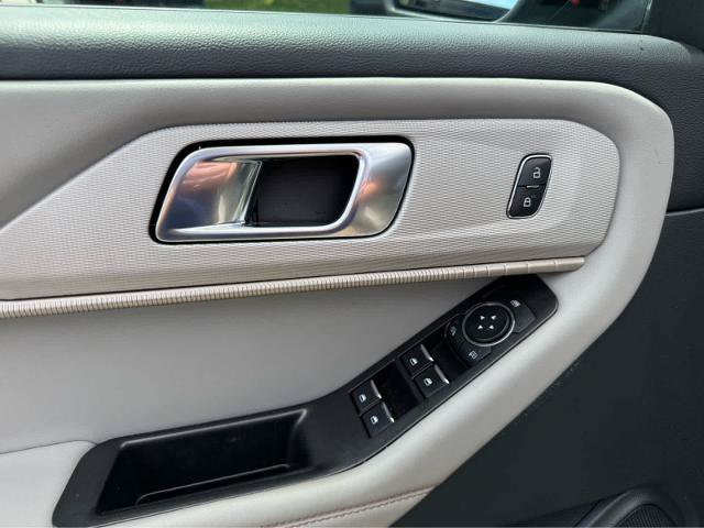 Certified 2025 Ford Explorer Active w/ Active Comfort Package AWD/4WD image 15