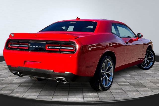 Used 2022 Dodge Challenger SXT w/ Plus Package image 6