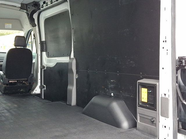 Certified 2022 Ford E-Transit Medium Roof w/ Load Area Protection Package image 30