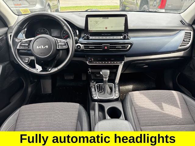 Used 2022 Kia Seltos Nightfall Edition AWD/4WD image 12