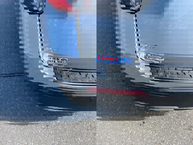 Certified 2021 Ford Explorer XLT w/ Equipment Group 202A image 25