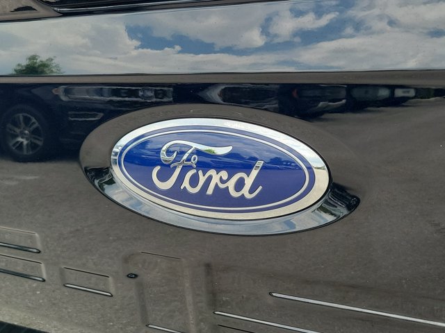Certified 2022 Ford F150 Lariat w/ Equipment Group 502A High AWD/4WD image 8
