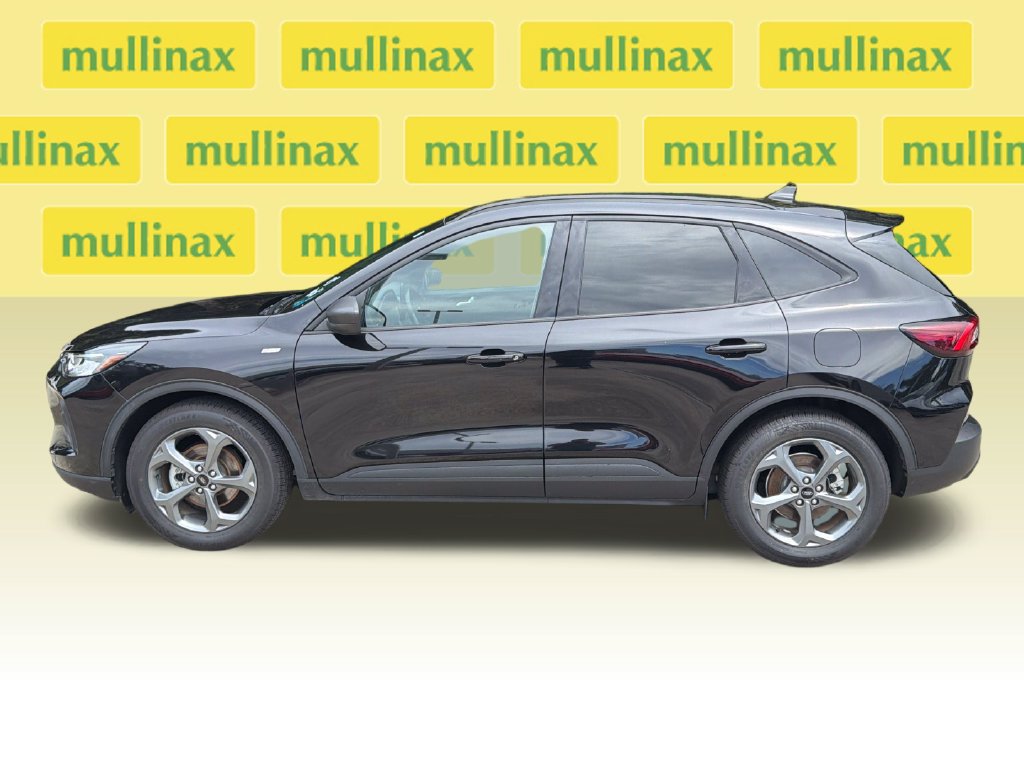 Certified 2025 Ford Escape ST-Line FWD image 10
