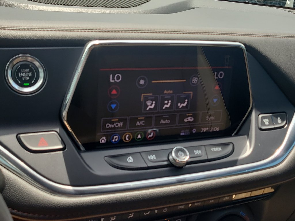 Used 2019 Chevrolet Blazer Premier w/ Driver Confidence II Package FWD image 22
