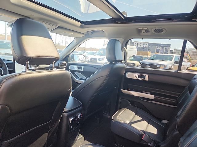 Certified 2023 Ford Explorer Limited w/ Limited Technology Package image 24