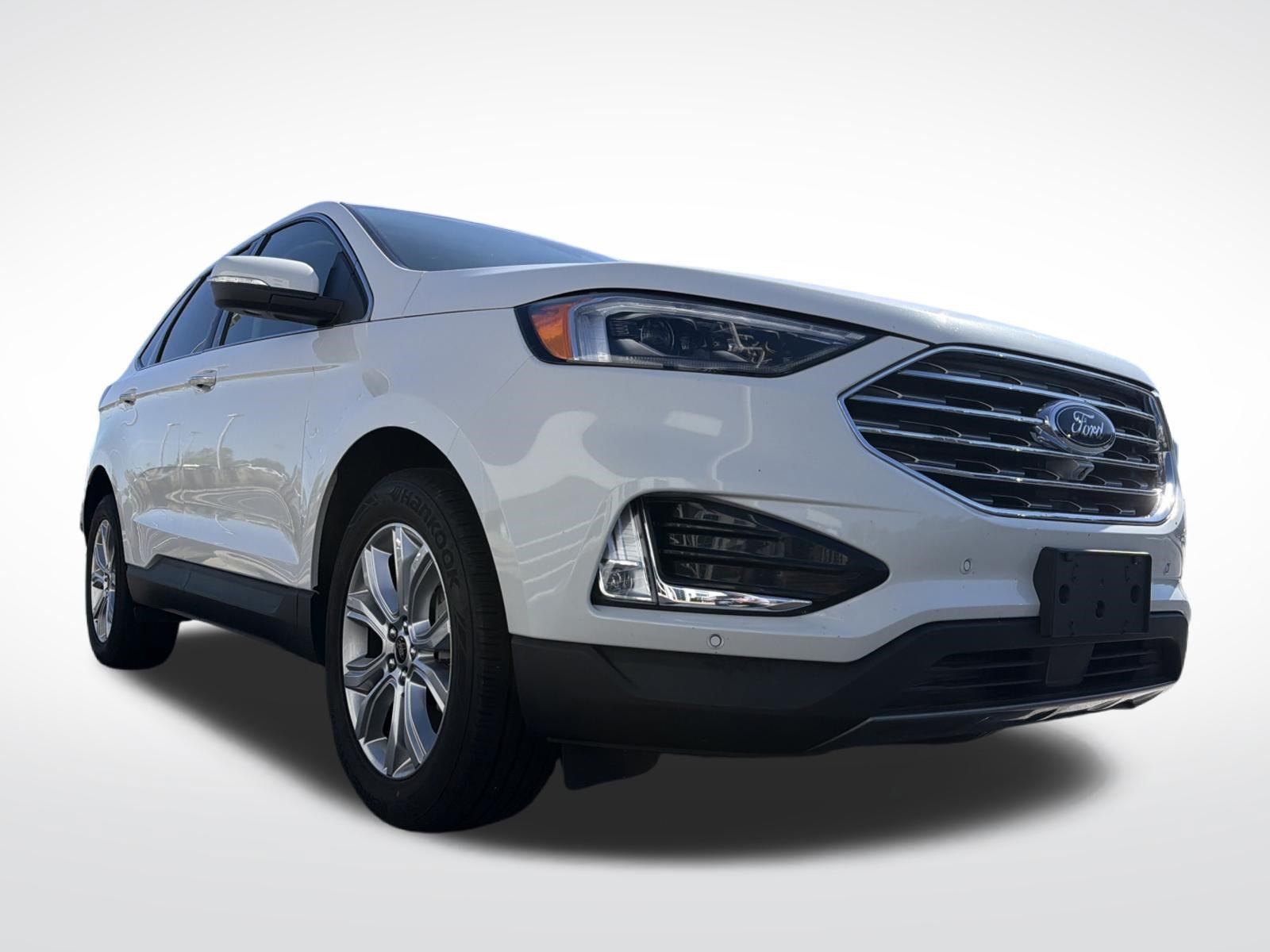 Certified 2023 Ford Edge Titanium w/ Equipment Group 301A AWD/4WD image 5