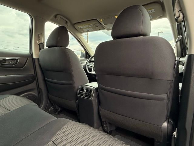 Used 2019 Nissan Rogue S image 33