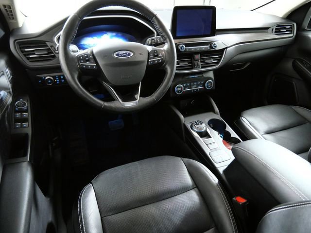 Certified 2020 Ford Escape Titanium image 8